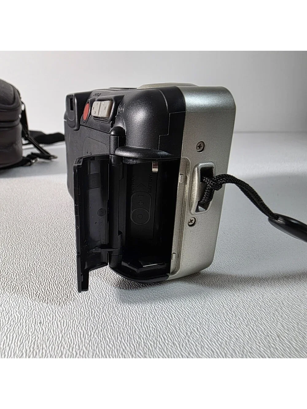 Fujifilm Zoom Date 120 35mm Film Point & Shoot Camera W/Case Manual Tested